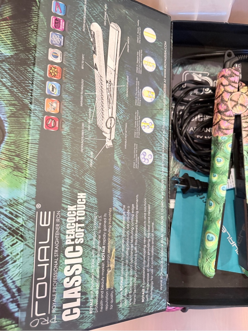 Classic Peacock Soft-Touch Flat Iron - Green Peacock Print